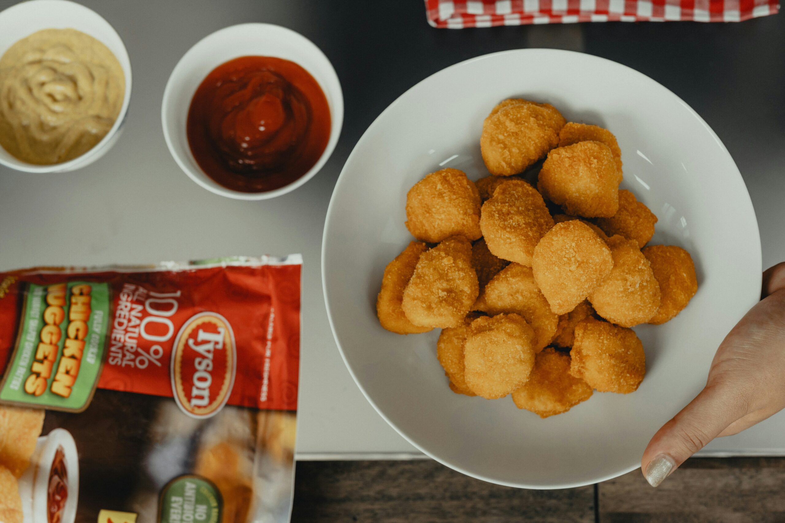 tyson-DUpjU8fl4O4-unsplash Chicken Nuggets with dipping sauces